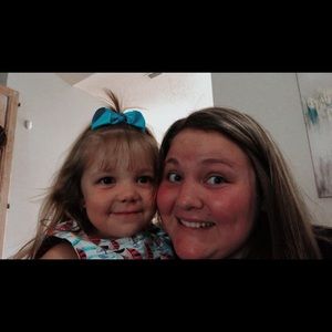 Meet your Posher, Abigail